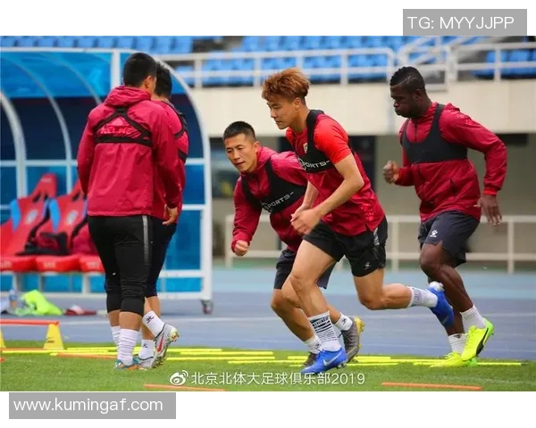 西安足球队耐力训练的挑战与突破探索之旅