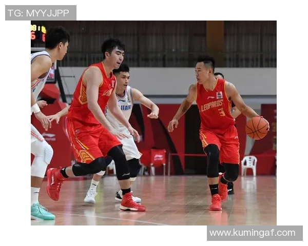 赛后分析：深圳篮球队与杭州篮球队的战术配合与表现评估