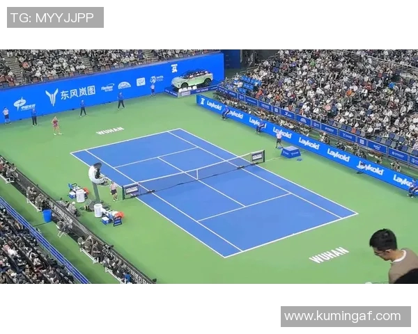 赛后分析:上海网球队与武汉网球队实力对比与精彩瞬间回顾 赛后分析:上海网球队与武汉网球队实力对比与精彩瞬间回顾