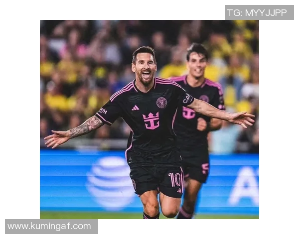 身高不高却技艺超群的足球明星有哪些值得关注的传奇人物